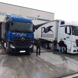 Araia Truck Center dos camiones de trabajo